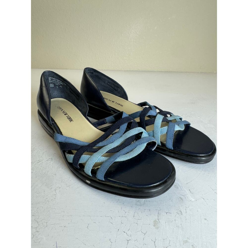 Jasmin New York Women  7 Navy Leather Flats Sandals Criss Cross‎ Strap Comfort